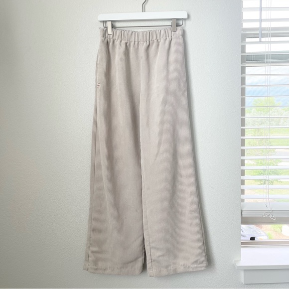 Urban Outfitters Pants - BDG• Wide Leg High Rise Corduroy Pull On Sweatpants